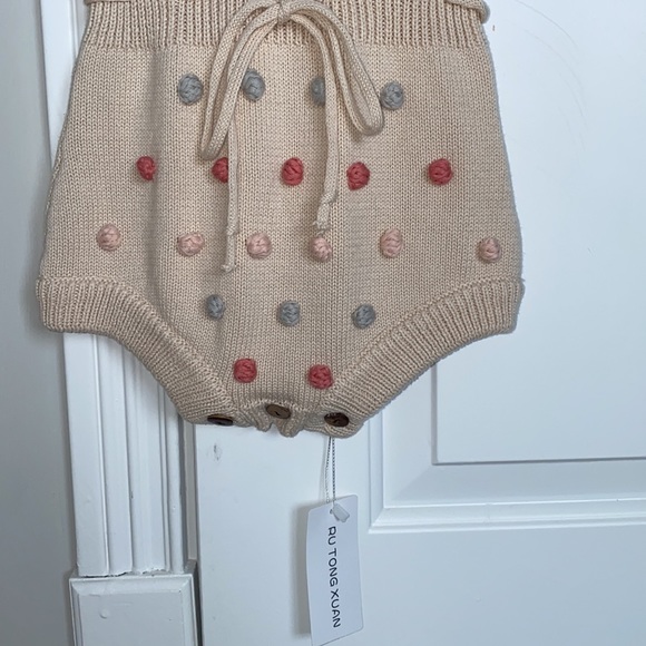 Romper - Picture 2 of 3